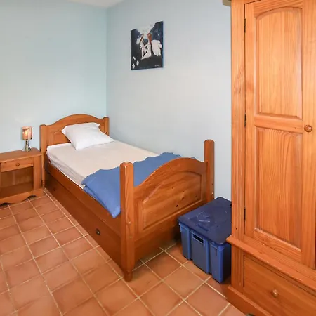 Amazing In With Kitchen Holiday home *
